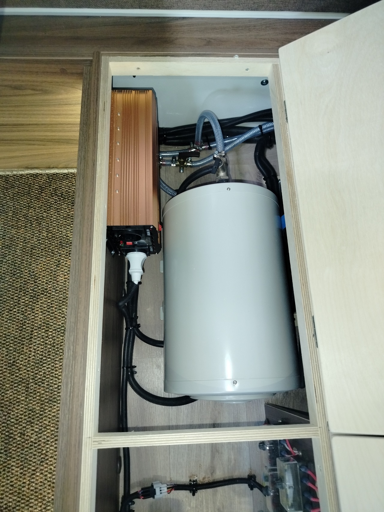 Миниатюра 28